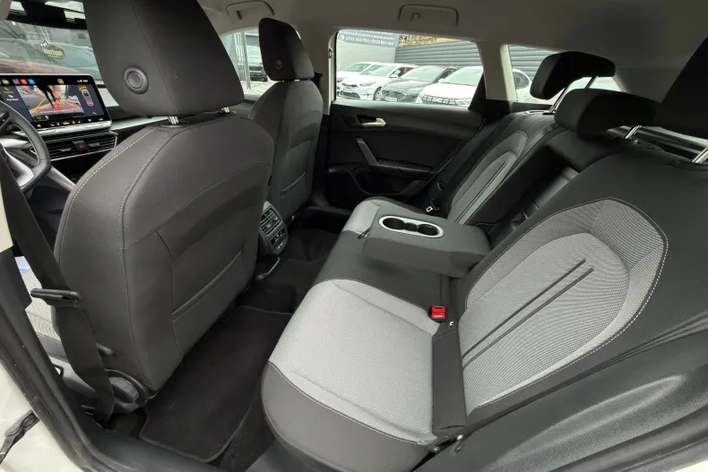 Seat Leon din 2025 cu 7.939 km - oferta SEA177915 - foto 15