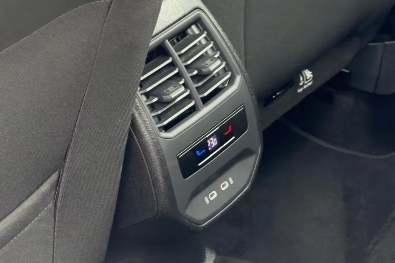 Seat Leon din 2025 cu 7.939 km - oferta SEA177915 - foto 17