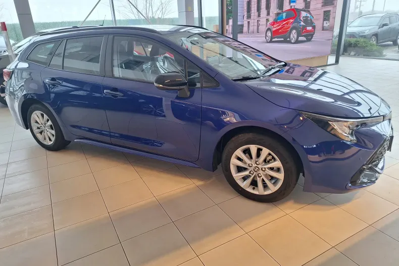 Toyota Corolla din 2025 cu 0 km - oferta TOY177919 - foto 4