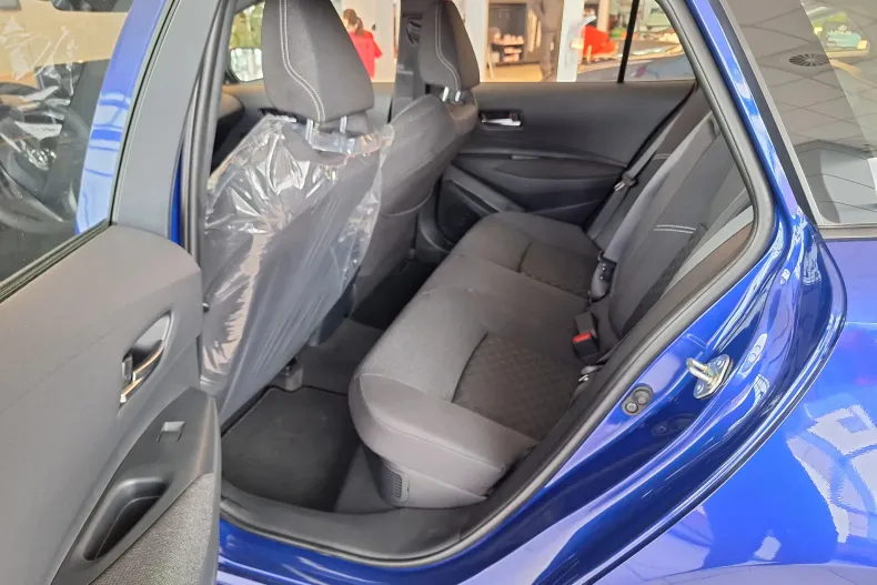 Toyota Corolla din 2025 cu 0 km - oferta TOY177919 - foto 11