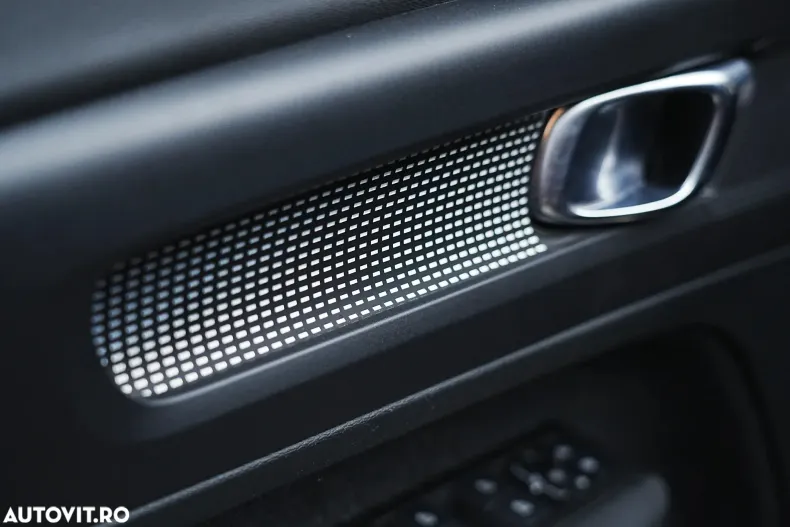 Volvo XC40 din 2021 cu 154.314 km - oferta VOL177923 - foto 26