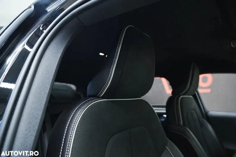 Volvo XC40 din 2021 cu 154.314 km - oferta VOL177923 - foto 30