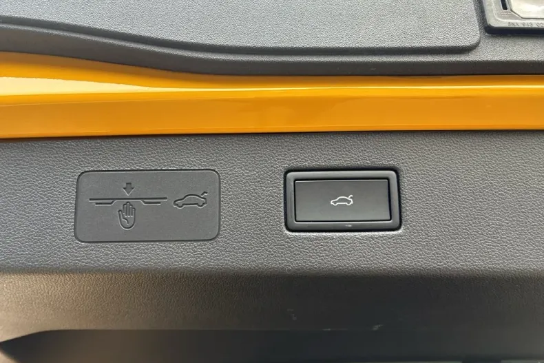 Volkswagen T-Roc din 2025 cu 10.000 km - oferta VOL177935 - foto 22