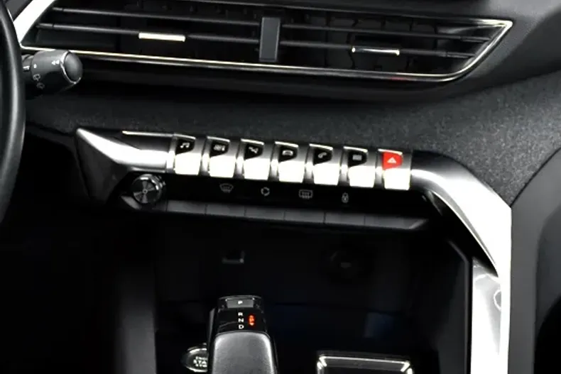 Peugeot 3008 din 2022 cu 179.000 km - oferta PEU177942 - foto 21