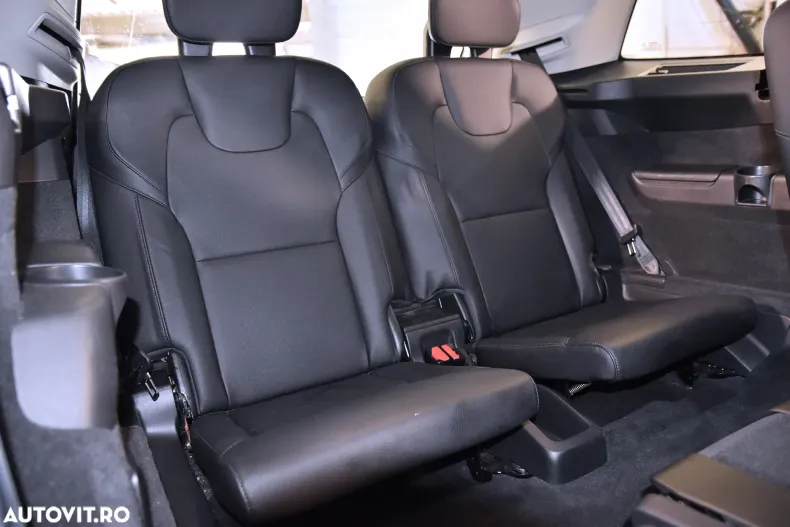 Volvo XC90 din 2021 cu 77.212 km - oferta VOL177947 - foto 13