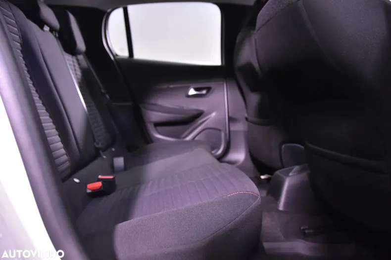 Peugeot 208 din 2022 cu 77.714 km - oferta PEU177949 - foto 12