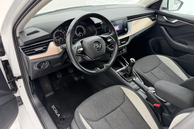 Skoda Scala din 2022 cu 45.600 km - oferta SKO177966 - foto 4