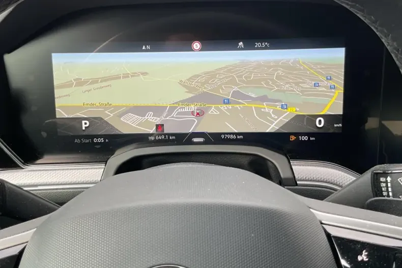 Volkswagen Touareg din 2022 cu 97.000 km - oferta VOL177967 - foto 4