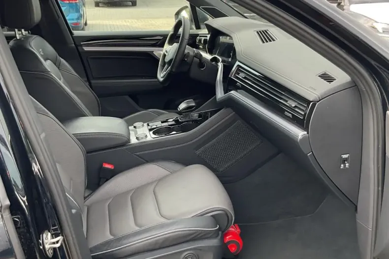 Volkswagen Touareg din 2022 cu 97.000 km - oferta VOL177967 - foto 5