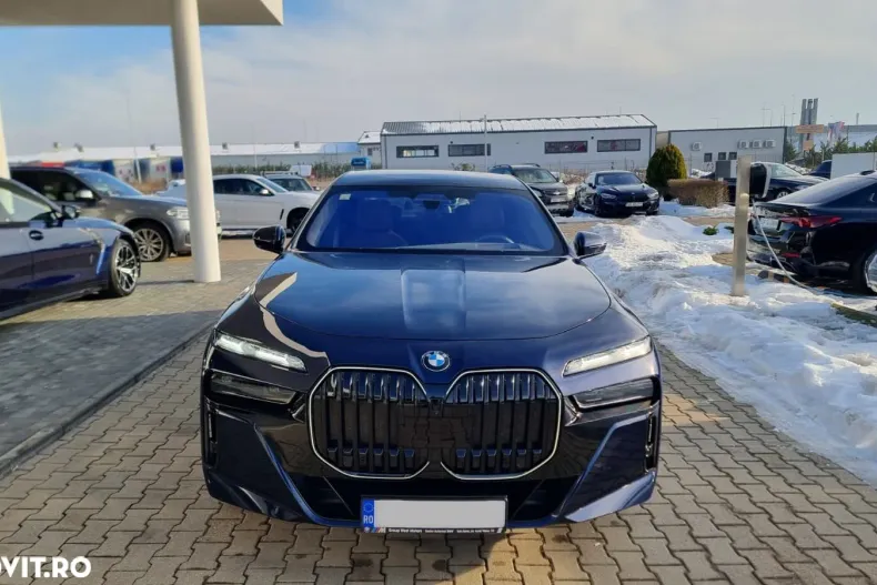 BMW Seria 7 din 2024 cu 20.090 km - oferta BMW177972 - foto 4