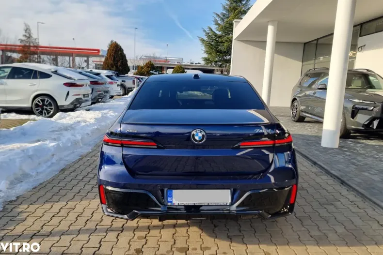 BMW Seria 7 din 2024 cu 20.090 km - oferta BMW177972 - foto 5