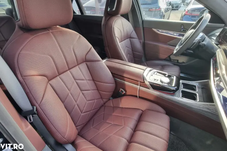 BMW Seria 7 din 2024 cu 20.090 km - oferta BMW177972 - foto 10