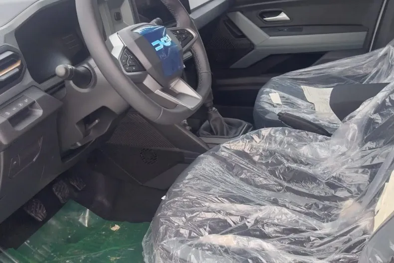 Dacia Duster din 2025 cu 6 km - oferta DAC177973 - foto 14