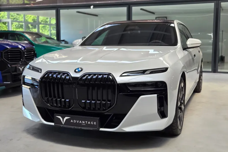 BMW Seria 7 din 2025 cu 13 km - oferta BMW178009 - foto 6