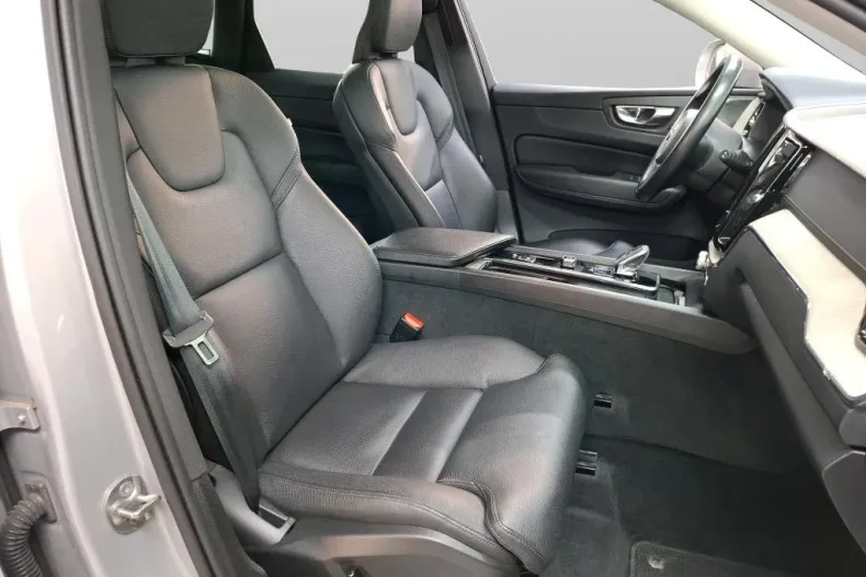 Volvo XC60 din 2021 cu 62.926 km - oferta VOL178014 - foto 7