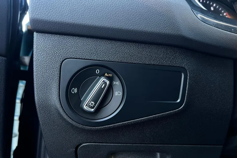 Volkswagen Tiguan din 2020 cu 151.834 km - oferta VOL178017 - foto 16