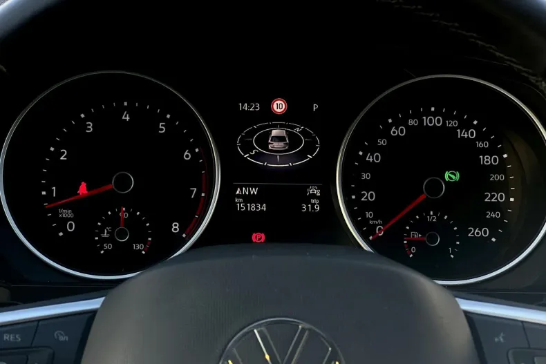 Volkswagen Tiguan din 2020 cu 151.834 km - oferta VOL178017 - foto 32