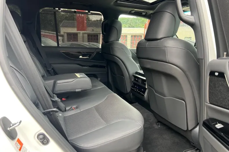 Lexus Seria LX din 2025 cu 15 km - oferta LEX178019 - foto 12