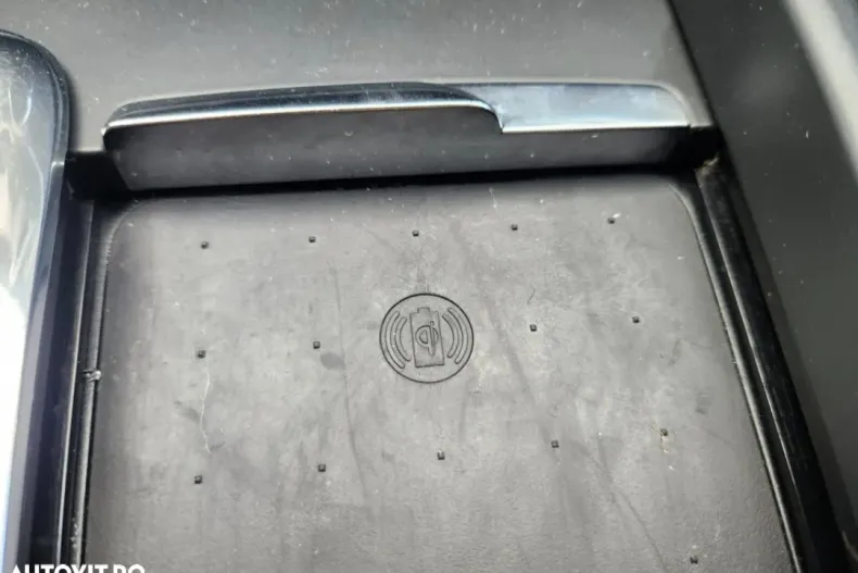 Volvo XC60 din 2022 cu 160.449 km - oferta VOL178020 - foto 13