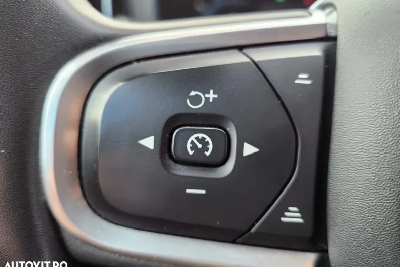 Volvo XC60 din 2022 cu 160.449 km - oferta VOL178020 - foto 14