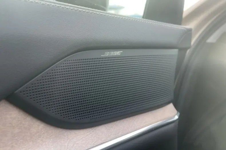 Volvo EX90 din 2024 cu 200 km - oferta VOL178029 - foto 13