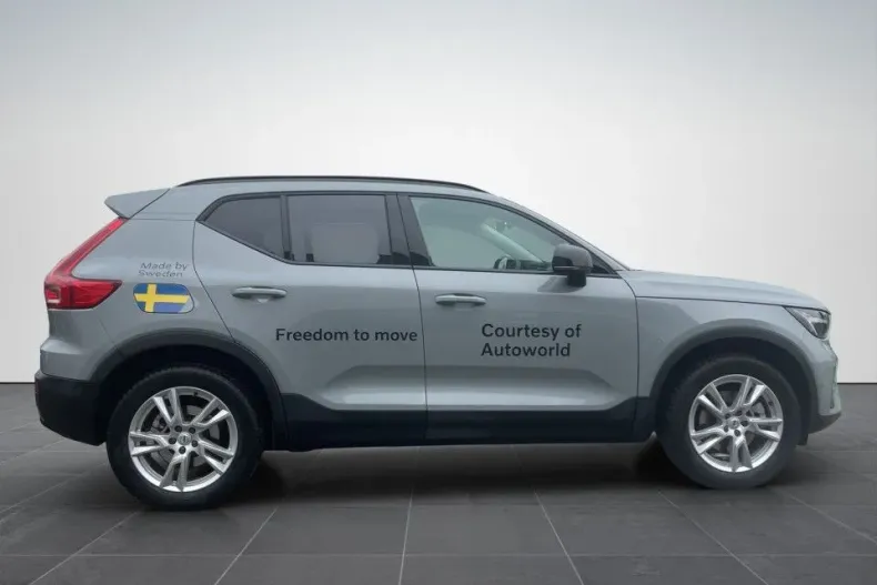 Volvo XC40 din 2025 cu 11.000 km - oferta VOL178030 - foto 6