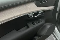 Volvo XC90 din 2024 cu 1 km - oferta VOL178032 - foto 12