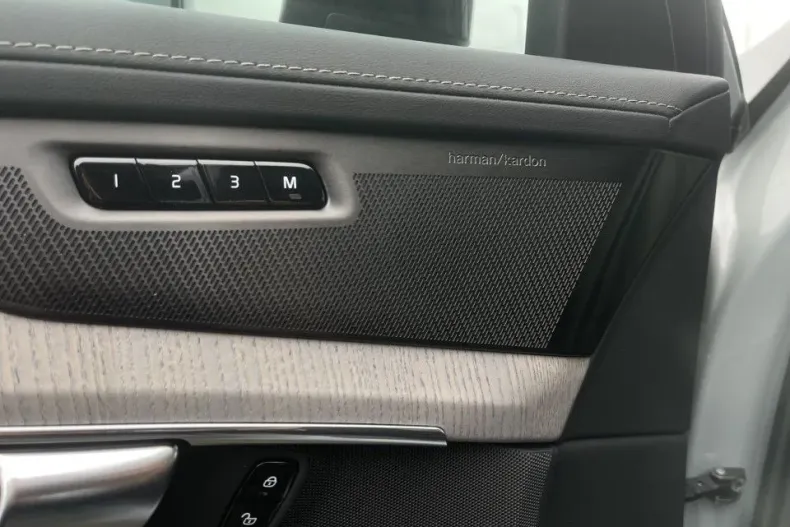 Volvo XC90 din 2024 cu 1 km - oferta VOL178032 - foto 18