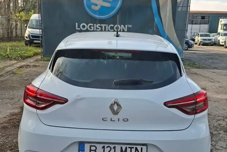 Renault Clio din 2023 cu 60.240 km - oferta REN178039 - foto 3