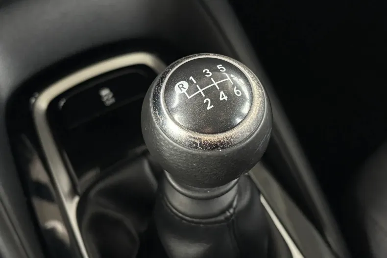 Toyota Corolla din 2022 cu 121.300 km - oferta TOY178042 - foto 21