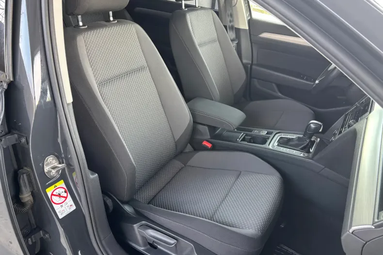 Volkswagen Passat din 2020 cu 79.000 km - oferta VOL178044 - foto 31