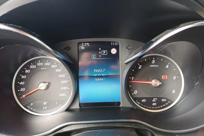 Mercedes-Benz GLC din 2022 cu 165.500 km - oferta MER178045 - foto 16