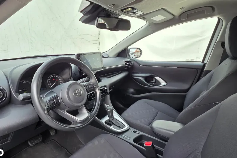 Toyota Yaris din 2025 cu 15.000 km - oferta TOY178054 - foto 12