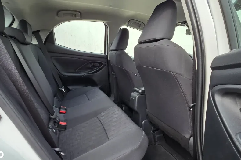 Toyota Yaris din 2025 cu 15.000 km - oferta TOY178054 - foto 15