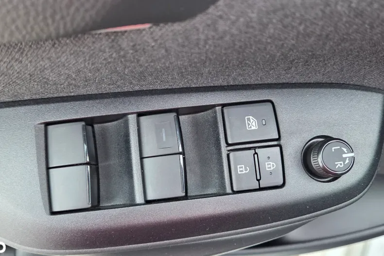 Toyota Yaris din 2025 cu 15.000 km - oferta TOY178054 - foto 18