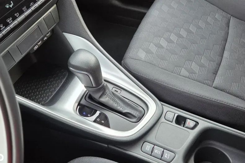 Toyota Yaris din 2025 cu 15.000 km - oferta TOY178054 - foto 20