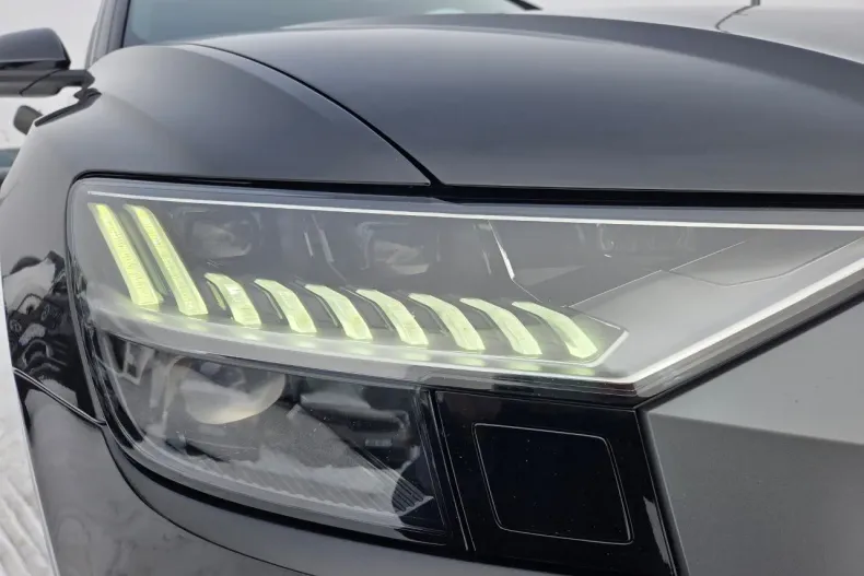 Audi Q8 din 2021 cu 107.365 km - oferta AUD178062 - foto 9