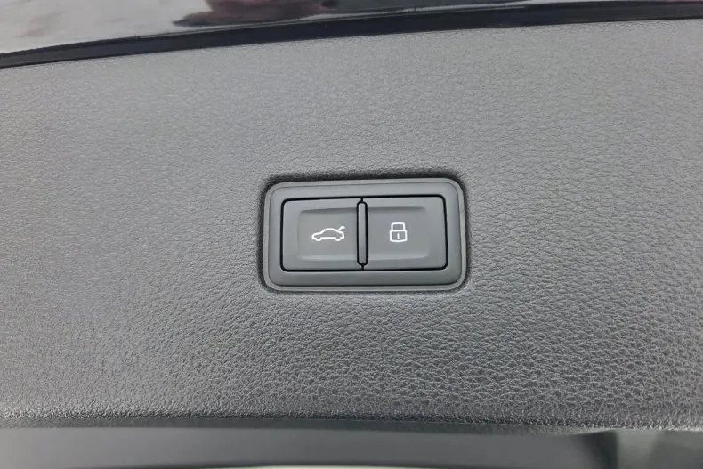 Audi Q8 din 2021 cu 107.365 km - oferta AUD178062 - foto 11