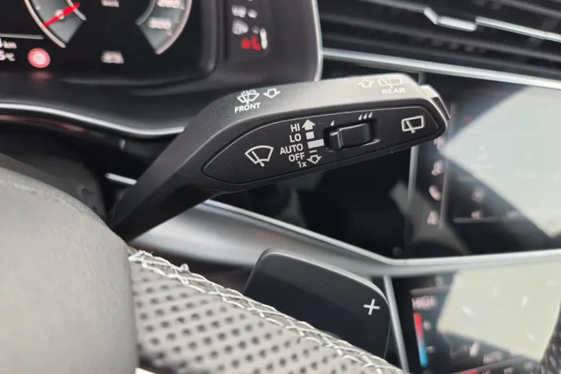 Audi Q8 din 2021 cu 107.365 km - oferta AUD178062 - foto 34