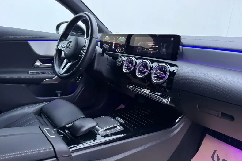 Mercedes-Benz CLA din 2022 cu 54.099 km - oferta MER178063 - foto 15