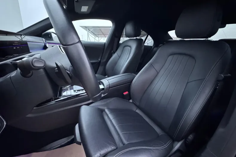 Mercedes-Benz CLA din 2022 cu 54.099 km - oferta MER178063 - foto 29