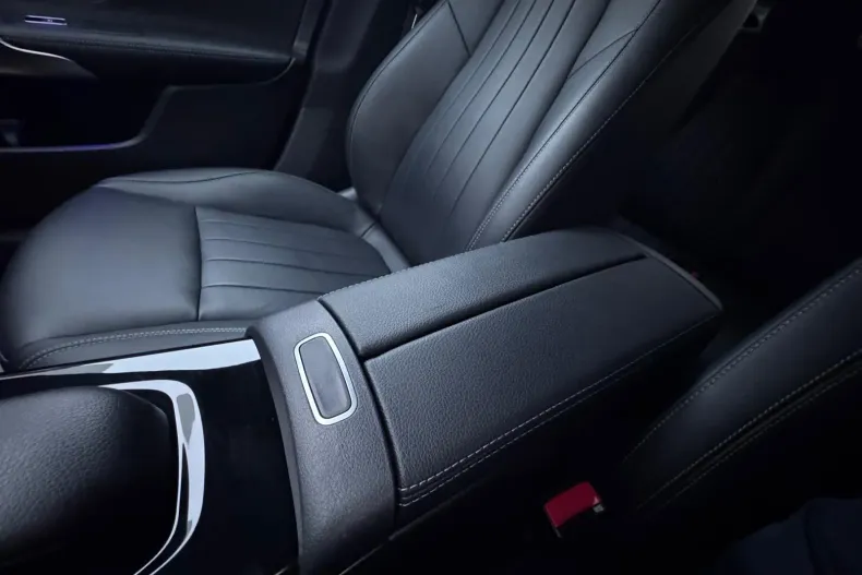 Mercedes-Benz CLA din 2022 cu 54.099 km - oferta MER178063 - foto 35