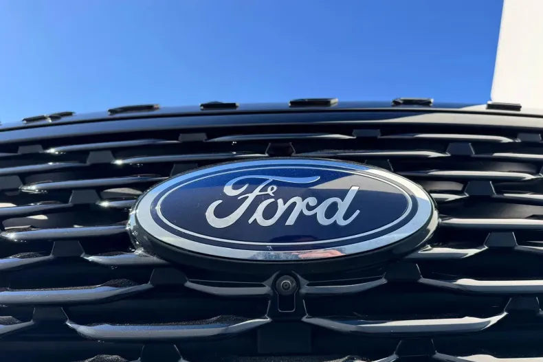 Ford Explorer din 2023 cu 50.500 km - oferta FOR178064 - foto 15