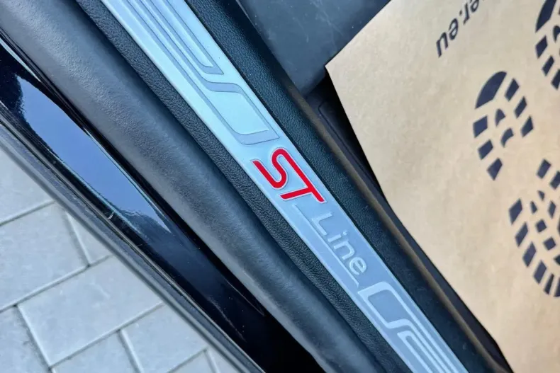 Ford Explorer din 2023 cu 50.500 km - oferta FOR178064 - foto 20