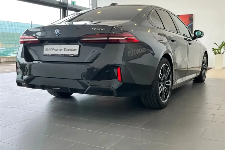 BMW Seria 5 din 2024 cu 18.100 km - oferta BMW178066 - foto 3