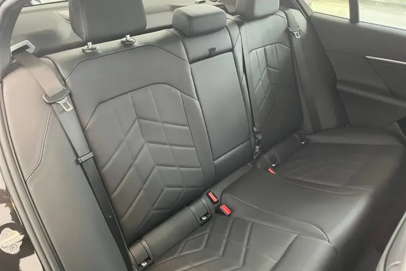 BMW Seria 5 din 2024 cu 18.100 km - oferta BMW178066 - foto 15