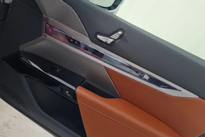 BMW Seria 7 din 2023 cu 47.600 km - oferta BMW178068 - foto 19