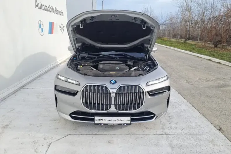 BMW Seria 7 din 2023 cu 47.600 km - oferta BMW178068 - foto 22