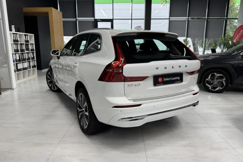 Volvo XC60 din 2021 cu 32.000 km - oferta VOL178072 - foto 4