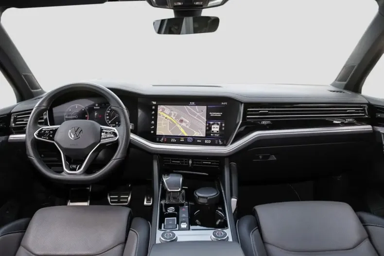 Volkswagen Touareg din 2023 cu 38.600 km - oferta VOL178077 - foto 10